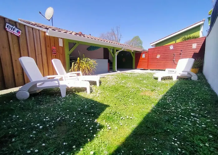 Feriehus Avec Bain A Remous Prive Entre Bordeaux Et Lacanau Ocean (adults Only)